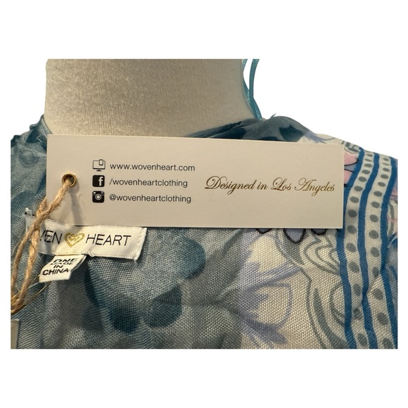 Woven Heart Blue, White and Pink Caftan - Picture 5 of 6